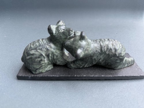 Inuit figurine wolf - "a,